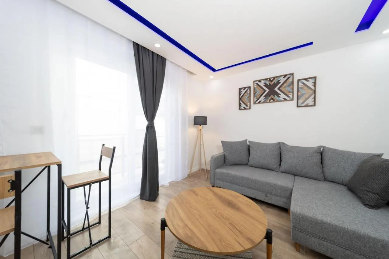 Cozy Apartment With Central Location In Antalya